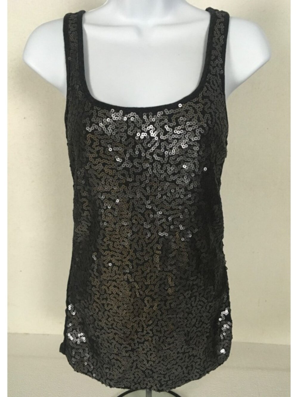 Old Navy Tank Top Women Size M Black Sequined Front Scoop Neckline Sleeveless